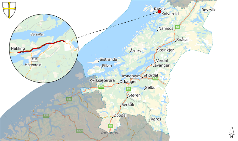 Bilde av et kart som viser plasseringen av Fylkesveg 770 mellom Kolvereid og Nakling i Trøndelag. Øverst til venstre er det et rundt utsnitt av kartet som zoomer inn på området.